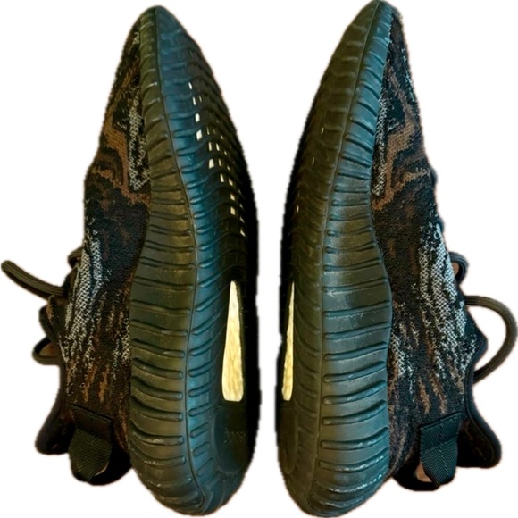 Adidas Yeezy Boost 350 V2 MX Dark Salt Size 6 - Picture 3 of 6